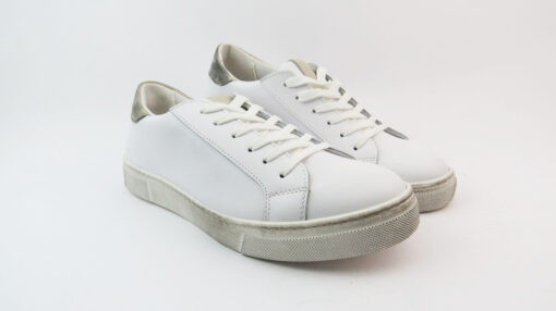 Sneakers bianco macchiate grigio