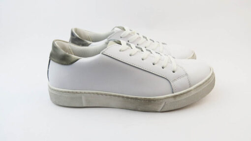 Sneakers bianco macchiate grigio