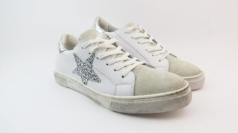 Sneakers con stella glitter argento