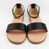 Sandali bassi in pelle colore nero con tallone chiuso e cinturino alla caviglia