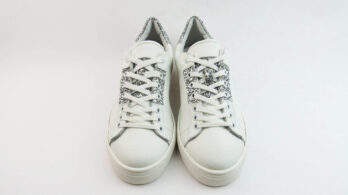 Sneakers colore bianco allacciate con glitter argento