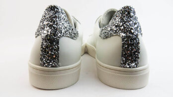 Sneakers colore bianco allacciate con glitter argento