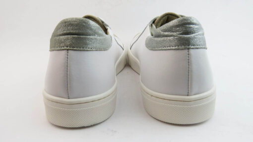 Sneakers colore bianco allacciate con stella con talloncino effetto cracked grigio