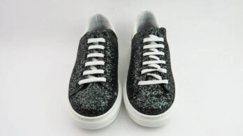 Sneakers allacciate full glitter nero riflessi verdi