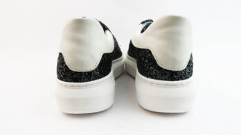 Sneakers allacciate full glitter nero riflessi verdi