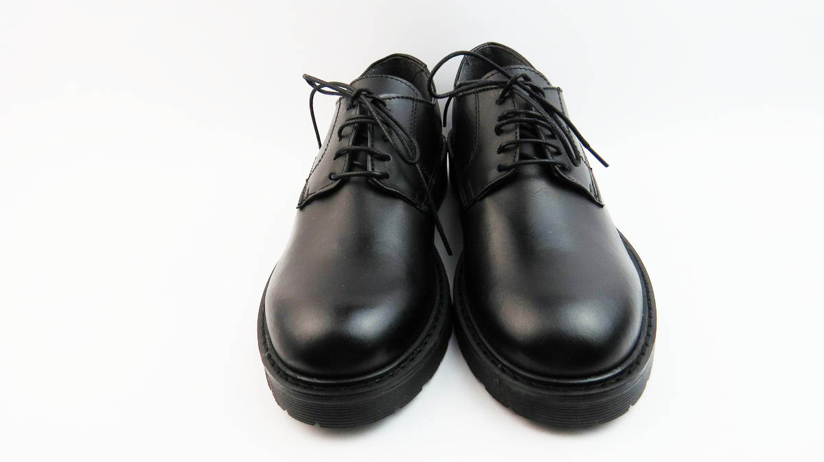 Scarpe con deals i lacci