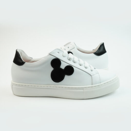 Sneakers basse in pelle colore bianco con topo face e talloncino colore nero