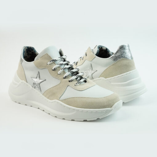 Sneakers running con suola big colore bianco con stella laterale argento