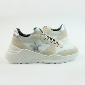 Sneakers running con suola big colore bianco con stella laterale argento