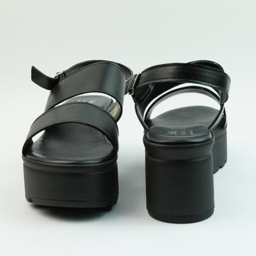 Sandali in vera pelle con cinturino e doppia fascia colore nero