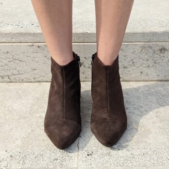 Stivaletti donna in camoscio marrone con zip laterale - Patty Shoes