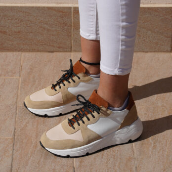 Sneakers donna in pelle colore bianco con inserto camoscio sabbia e cuoio