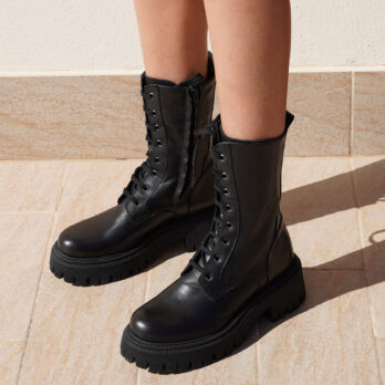 Anfibi da donna in vitello colore nero con zip laterale Patty Shoes