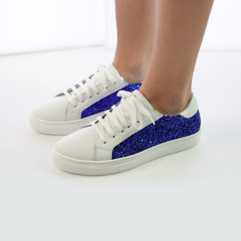 Sneakers da donna in vera pella colore bianco con inserto glitter blu elettrico