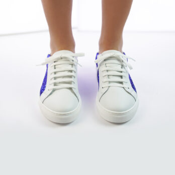 Sneakers da donna in vera pella colore bianco con inserto glitter blu elettrico