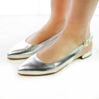 Ballerine artigianali a punta in vera pelle colore argento con cinturino