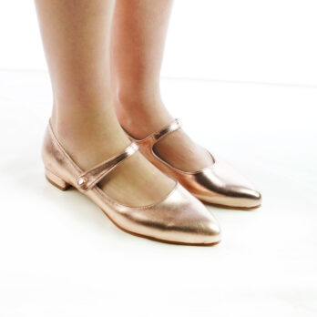 Ballerine artigianali a punta in vera pelle con fascetta colore laminato cipria