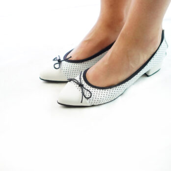 Ballerine artigianali in vera pelle nappa traforata colore bianco