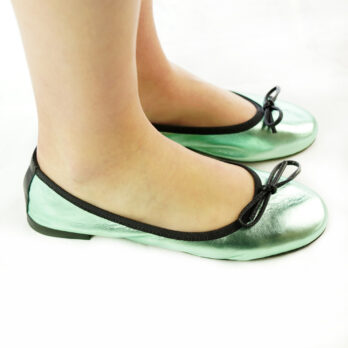 Ballerine artigianali in nappa con fiocco colore laminato verde