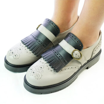 Scarpe donna con frange e fibbia in vera pelle nappa colore fumo