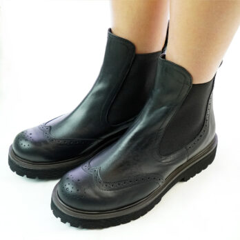 Beatles donna in vera pelle lavorazione all'inglese colore nero