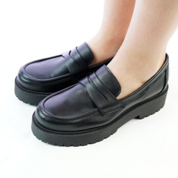 Mocassini donna in vitello colore nero