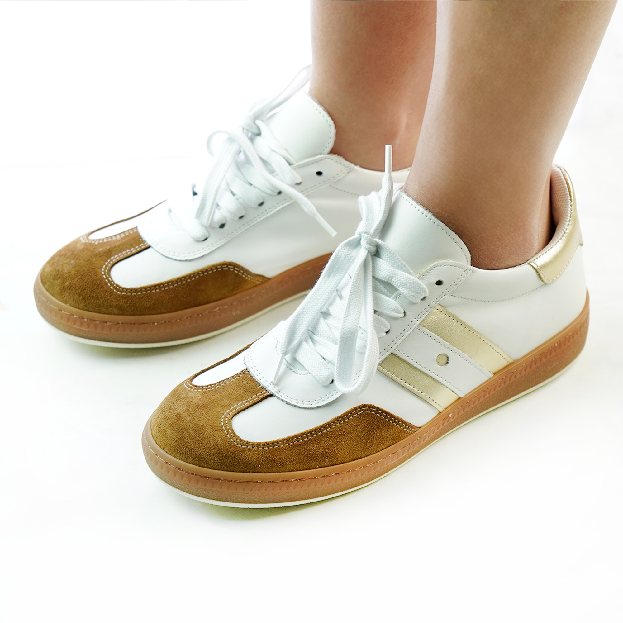 Sneakers donna artigianali vera pelle colore bianco laminato platino