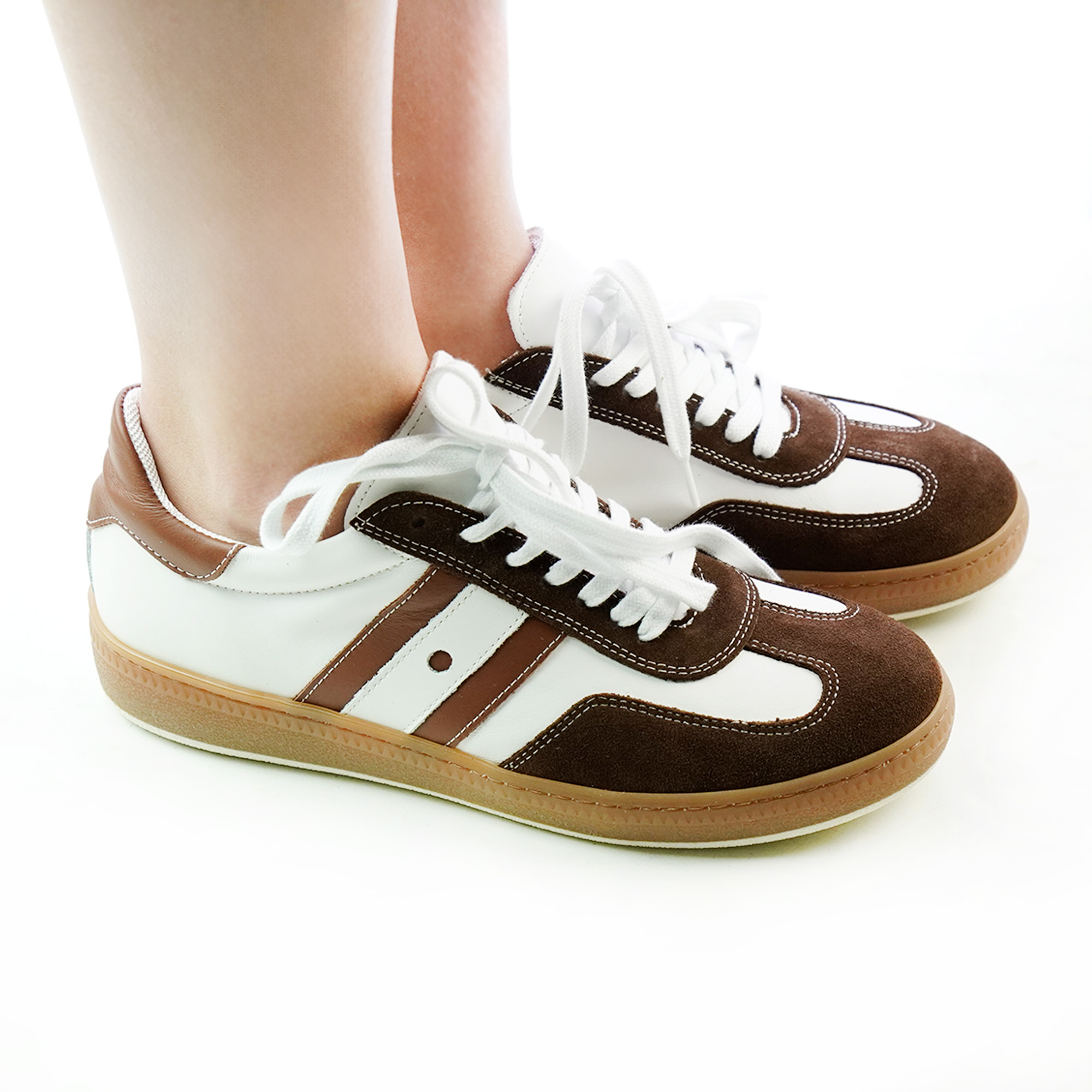 Sneakers donna artigianali vera pelle colore bianco testa di moro